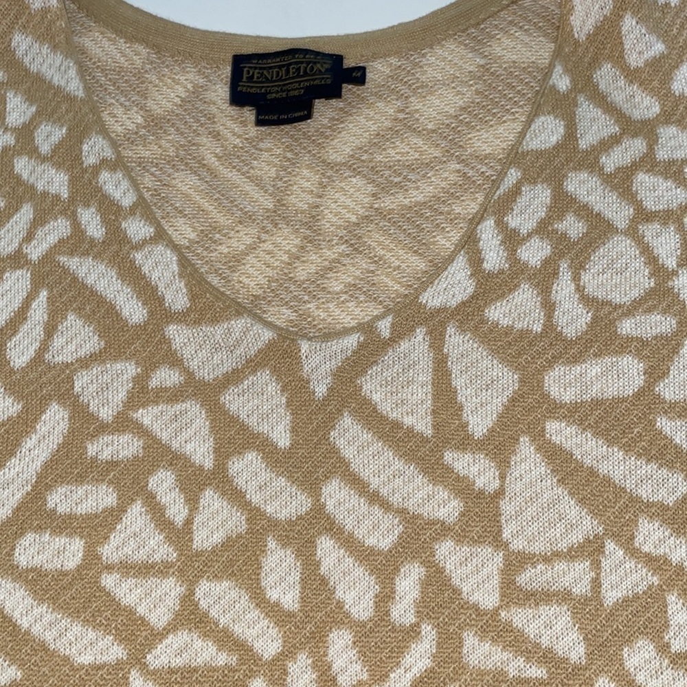 Pendleton sleeveless sweater /top  size M tan and cream
